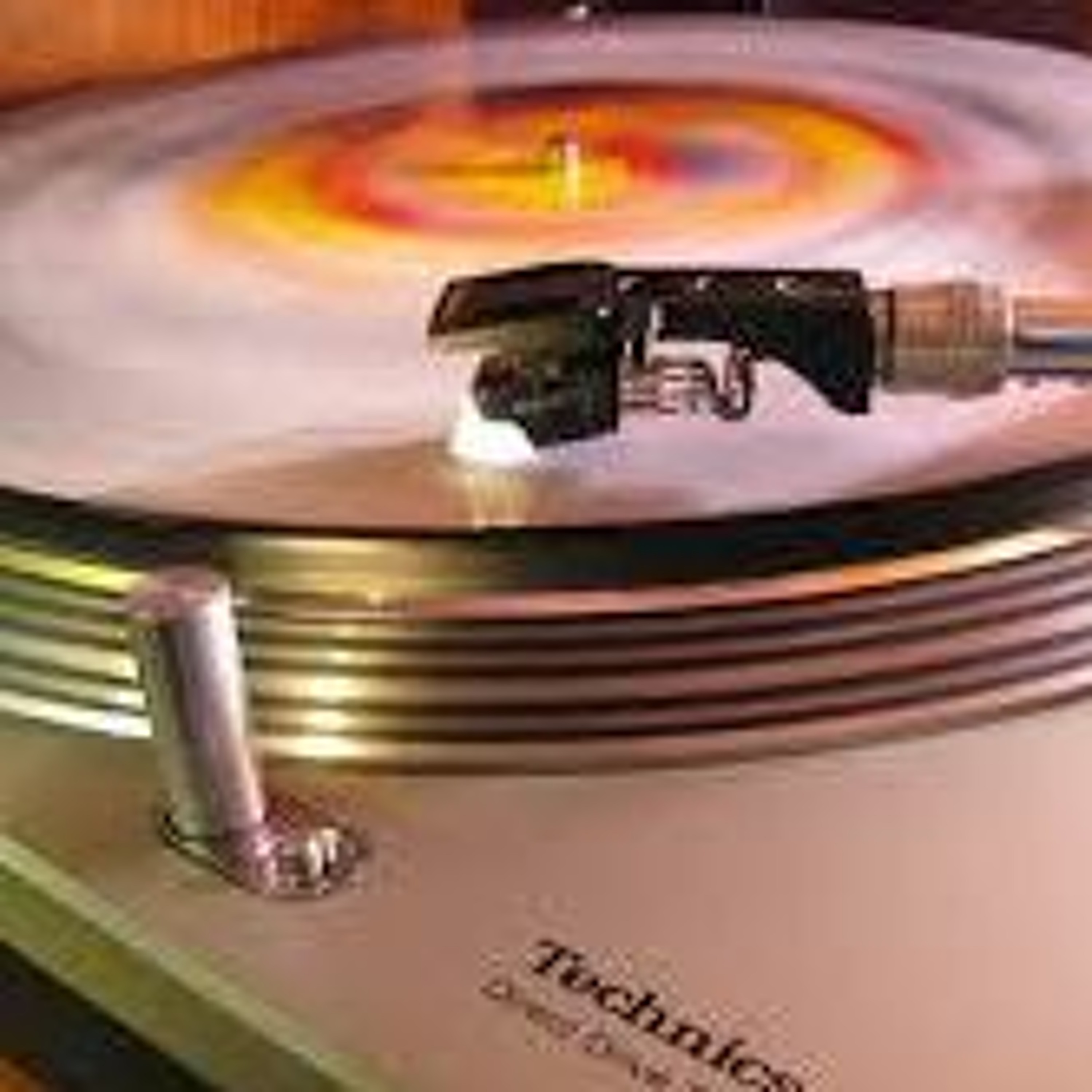 DJ Frankie Dee