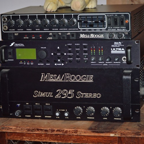 Mesa Boogie Studio Premamp + Power and cabinet from Axe