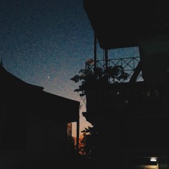 Ngủ.