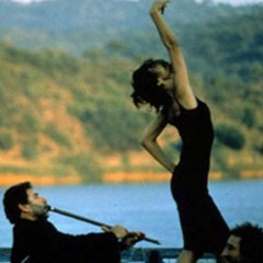 "أغنية لطيفة, أغنية وقطيعًا من الصخور أغنية وبحرًا هائجًا, أغنية و رقصت"