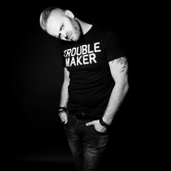 ReOrder pres. DisOrder Radio 011 (incl. Hot Summer Nights - Fresno Live Mix)