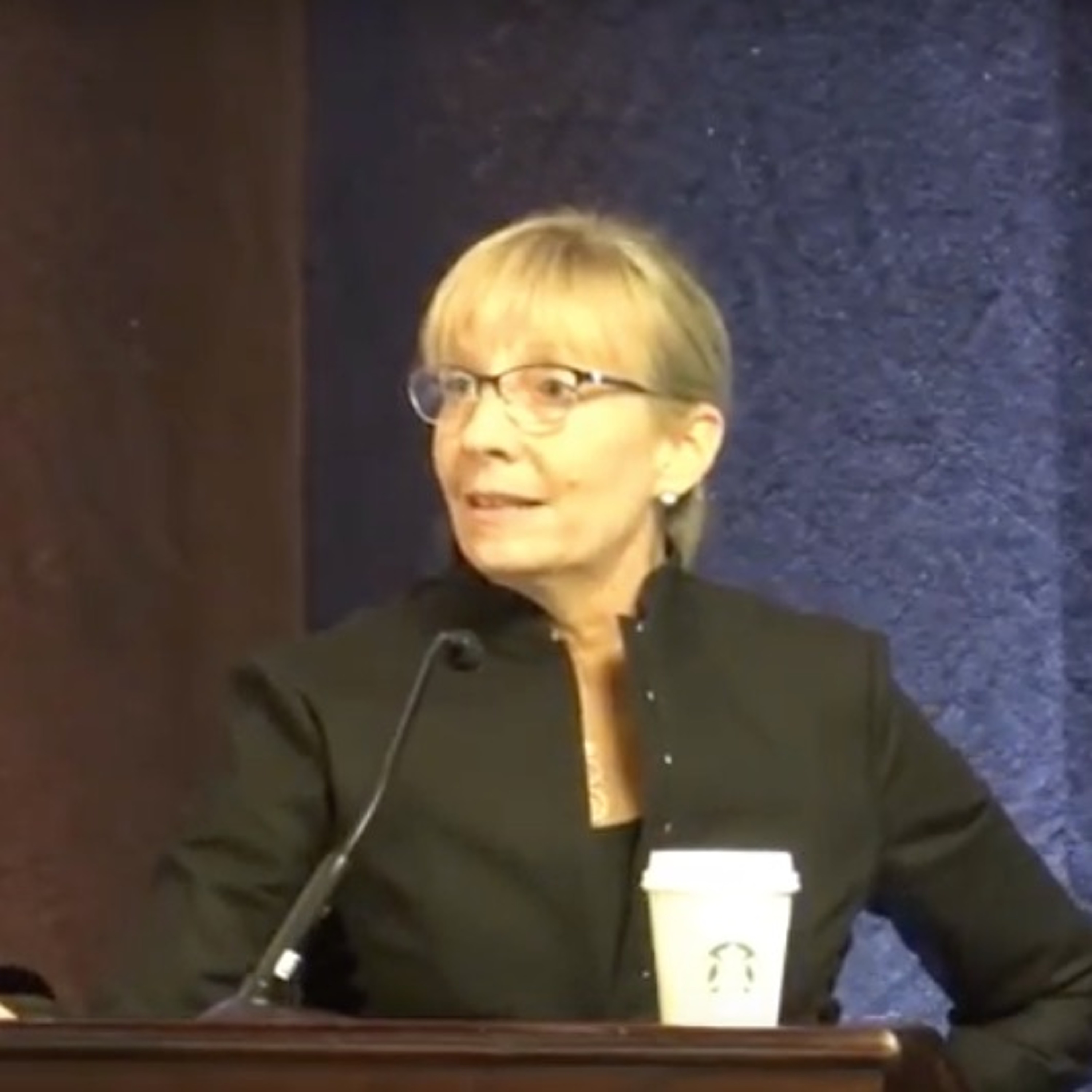 DeviceTalks Live:  Being a woman in the corner office of medtech