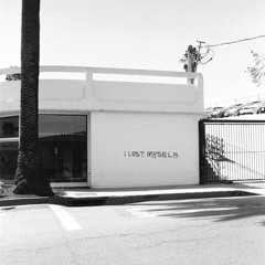 Don´t You Worry Child vs Midnight City vs Mammoth ( Derty Dee & Zezh Mash - Up)