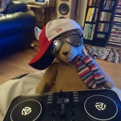 tha danns ann a -nochd anns an talla mukkaa