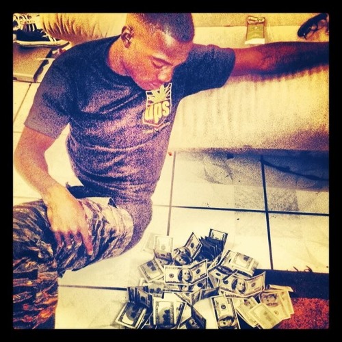 LIT-KOBE 5-FT.T.MONEY