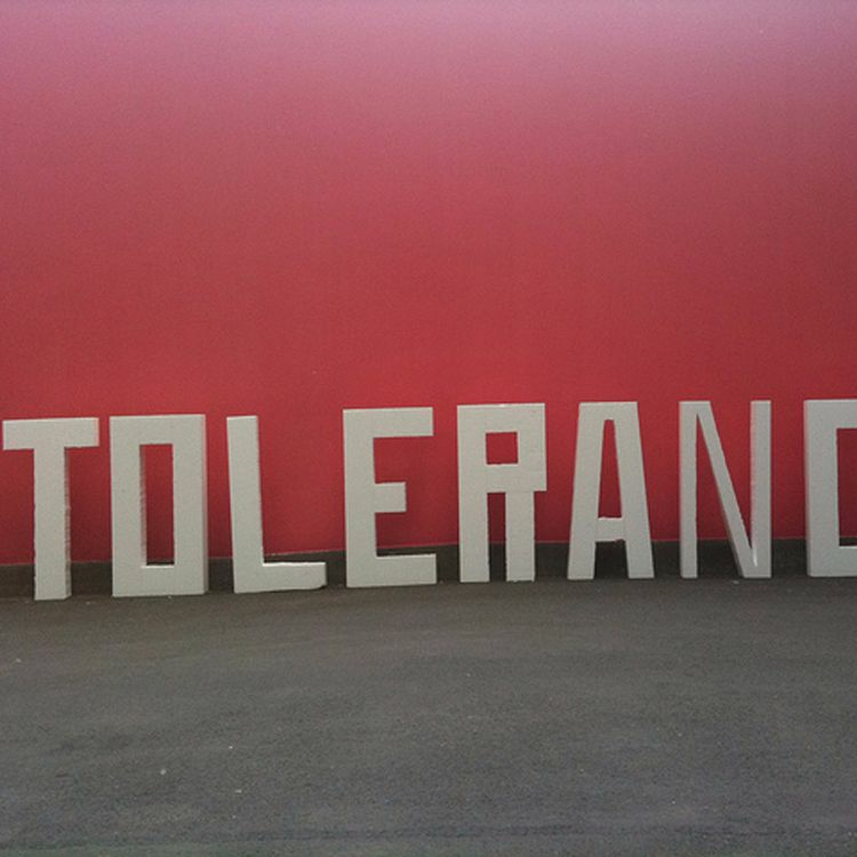 Tolerância episode artwork
