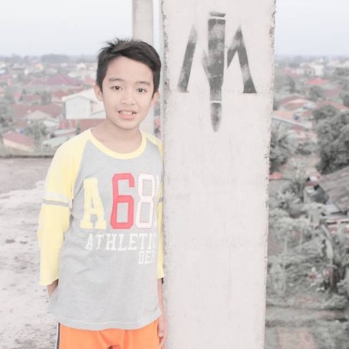 Muhammad Faisal [@Kangen Alya  ^_^ & MIXTAPE The Best]