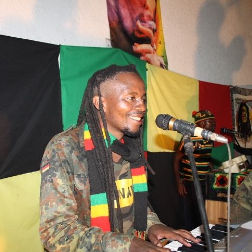 Ecoutons la chanson de Mayaya - Arme