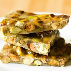 pistachio brittle [remix of leakytears - pistachio]