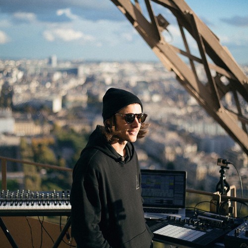 Møme Live @ Tour Eiffel
