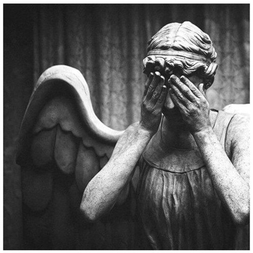 FEARSTbea†s - Plague (feat. Strantrong)