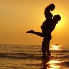 نسيتُ من يده أنْ أستردّ يدي .. طالَ السلامُ وطالتْ رفّةُ الهُدُب :: فيروز