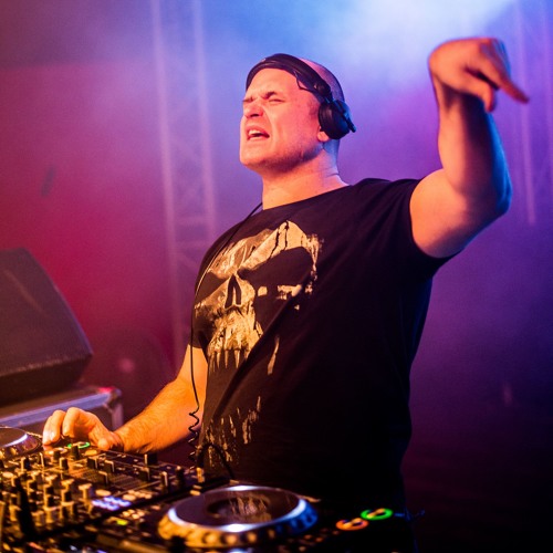 Scream Intention And Sasha F - Hellship