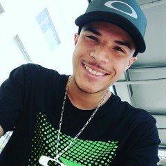 MT - TÁ DANDO A XEREQUINHA EM TROCA DE MACONHA - DJ MS - MC'S LUAN RT & GW