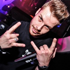 MC TJEN FREESTYLIN' DURING INTERVIEW @ CLUBBIN 12.5 @ ADE 2016