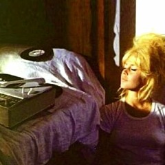and Brigitte spins her 45's