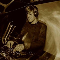 Interview with DJ NEUTRON |  Maharetta Records Series #1 | 26/10/2016