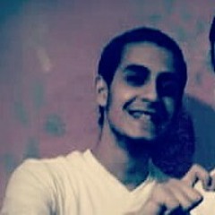 ع الارض نايم يا عزيز - طارق منجي