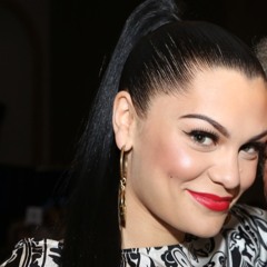 Jessie J - I Knew You Were Trouble (Live Lounge)