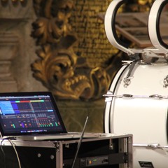 Tatort Bushaltestelle (DSO PLAY Remix)