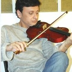 أتبعك،،وأدورك في خدود الزهر🎶