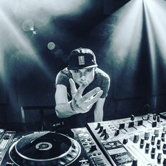 Phuture Noize - Walls Crashin' Down (Radio Edit) (HQ)