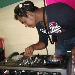 JEENA SIKHA DIYA... MON AMOURE EK OU MIX.. DJ UTTAM REMIX 2016