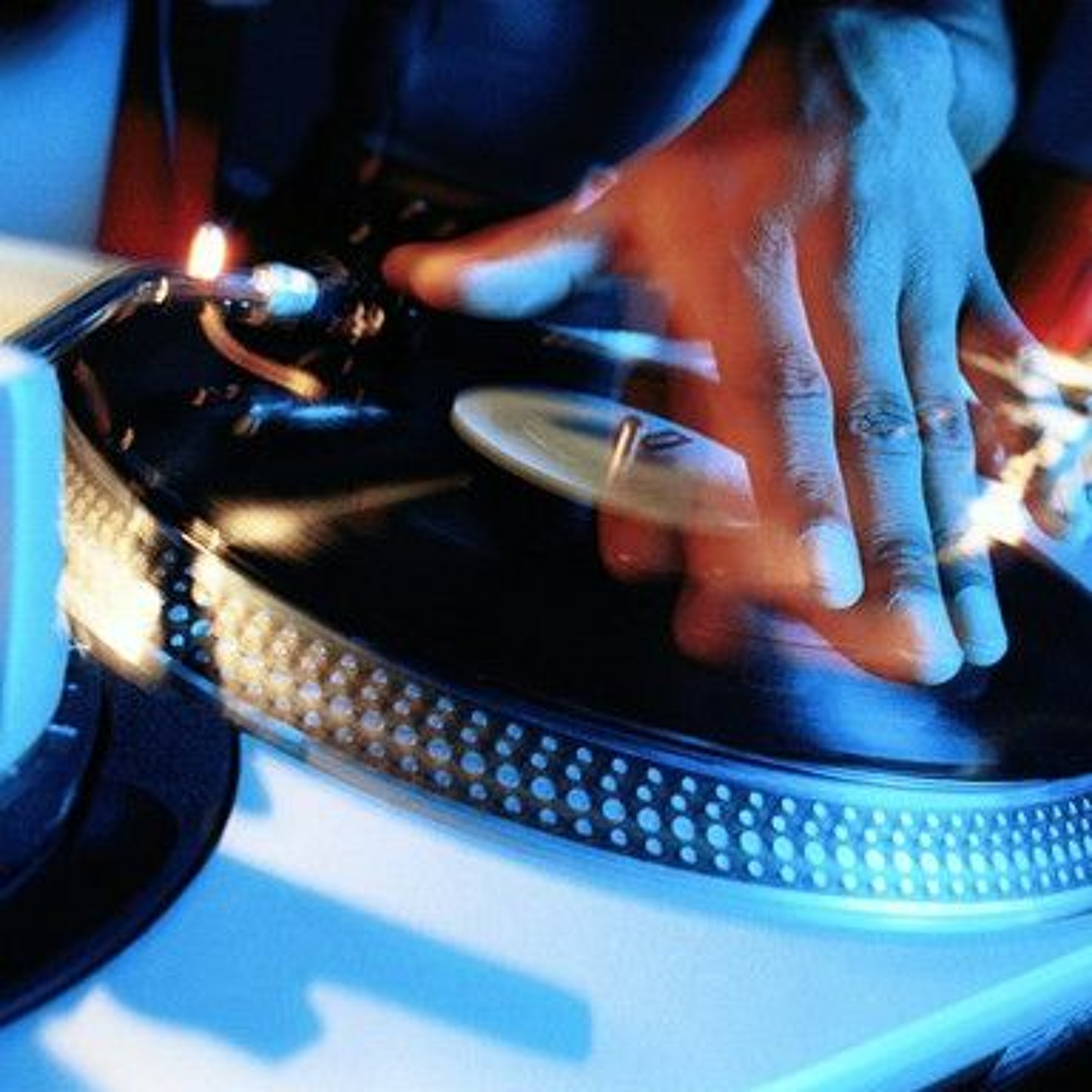 DJ Frankie Dee