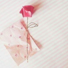أتقبلُنى بمآ أشعُر ؟ ~