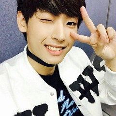 [SF9] INSEONG singing emerald castle's "footsteps"