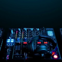 *Chris Brown Mash Up*