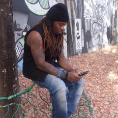 Nicho Dewayne- Think I Love Her Ft. Arri 3 (1)