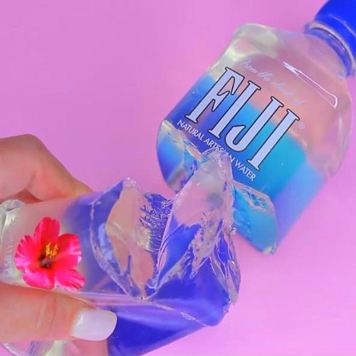 Q - PURPUROWY KLIMAT (prod. Ironic)