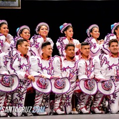 CAPORALES UNIVERSITARIOS SAN SIMON VA SAYA CAPORAL 2016