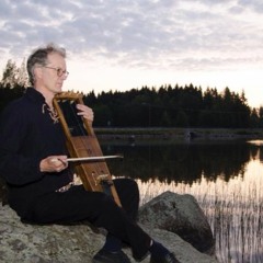 Lasse Heikkilä: Täällä pohjantähden alla (Here, Under the Polar Star). Veikko Viljanen, piano. 2011