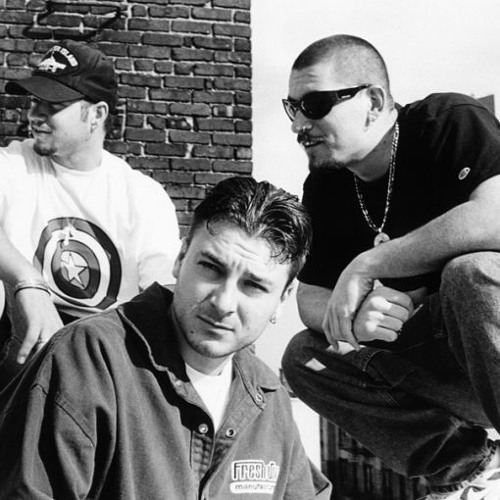 House Of Pain - Jump Around (Bootleg) *FREE DOWNLOAD