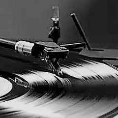 870 Smooth 70s Funk & Disco Party Groove Beat Theme 132 Bpm 2 Yamaha Pizz solos