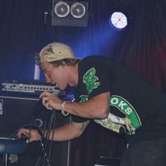 Closer - Chainsmokers Cover (RealistMC)