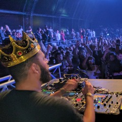 At Du Forum F1 Afterparty  Nov 25 -2016 warmup Solomun