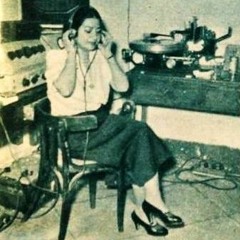 يا الي القمر من بهاك نوّر في قلبي سناه