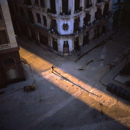 خايف لا الغربة تحلى لك و البعد يغير أحوالك