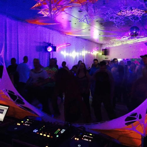 Set for "Back To Basics" (Live Mixed Dj Set)