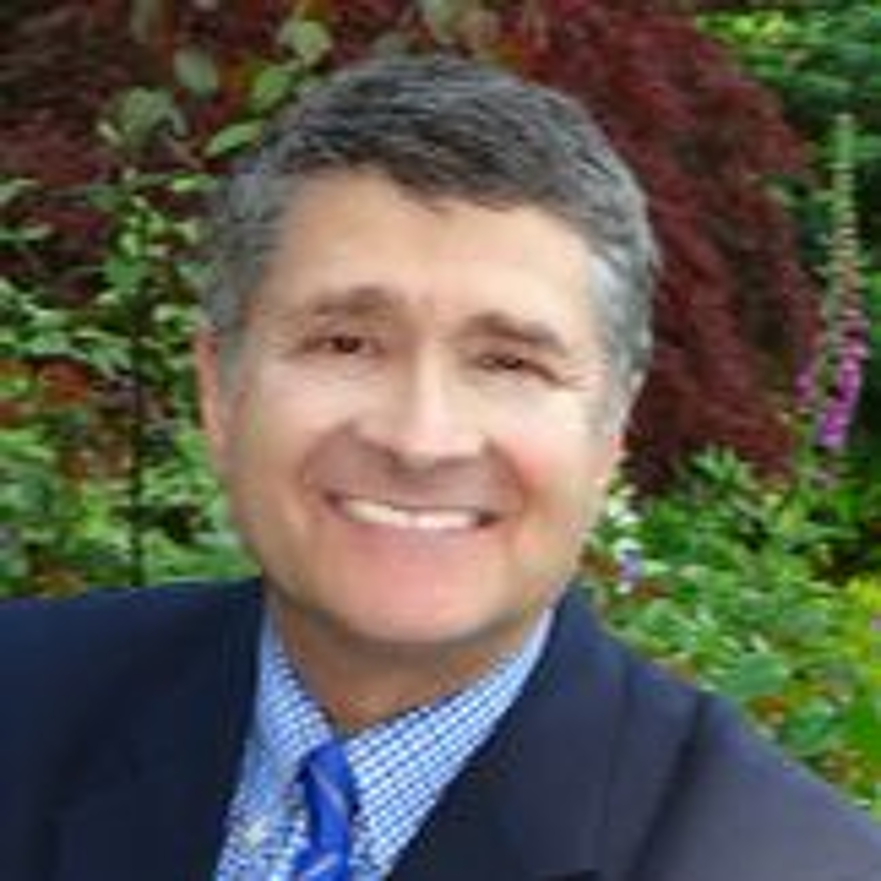 TownhallReview Commentary