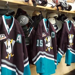 hockey  (prod. by eldrick)