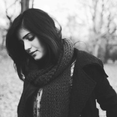 Momina Mustehsan – HAR ZULAM (COVER)