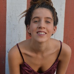 Bizarrre Love Triangle - Daniela Díaz