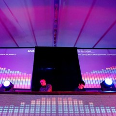 Hity z satelity 2016