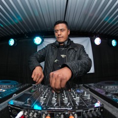 YOSH MEDINA - GREEN - SESSION
