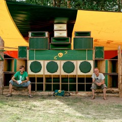 BASSKATEERS live on air - SignoreSereno + PuppyDubby @ RadioShow "ChillinTime" 2012-10-12 pt2