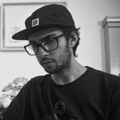 Tiago Frúgoli "adolescencia2" -- UBT006 "Adolescência"